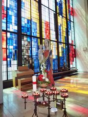 Christkönig Innen 01.jpg