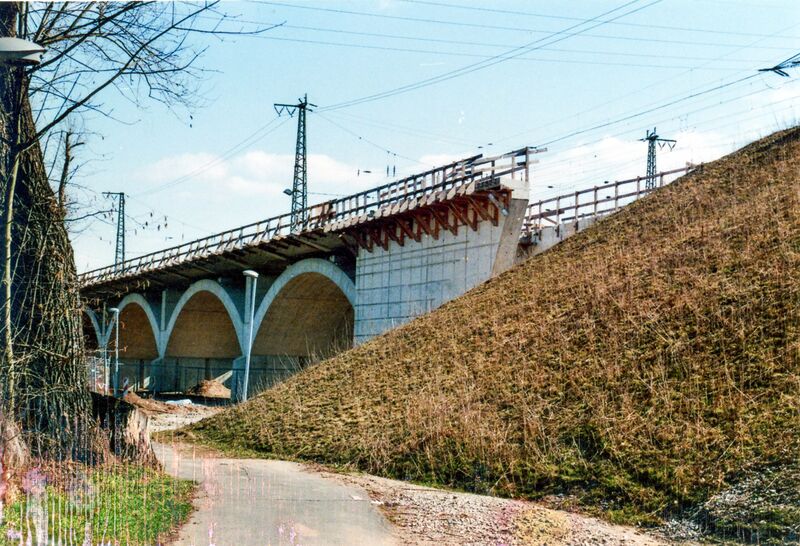 Datei:NL-FW 04 1526 KP Schaack Siebenbogenbrücke 21 Mrz 2011.jpg