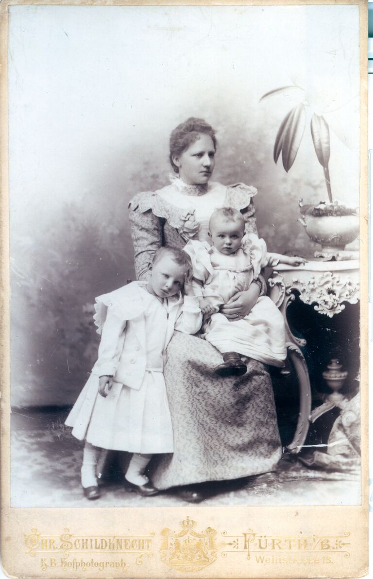 Marie Wolfsgruber, geb. Schildknecht.jpg