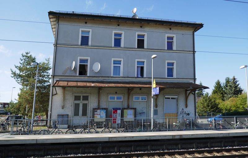 Datei:Vach Bahnhof 10 2019 1.JPG