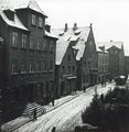 Blick über die Häuser Königsplatz 3 - 6, beginnend links mit Nr. 3, ehem. Nordbayerische Zeitung (Fürther Volkszeitung). Ganz rechts Helmstr. 1. Um 1930