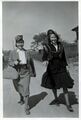 Familie Reichel beim Spaziergang, im Hintergrund vermutlich Teile des Espan oder Schwand? ca. 1940