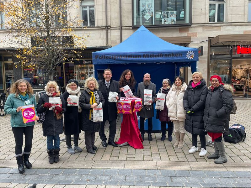 Datei:Anti-Gewalttag Dez 2023.jpg