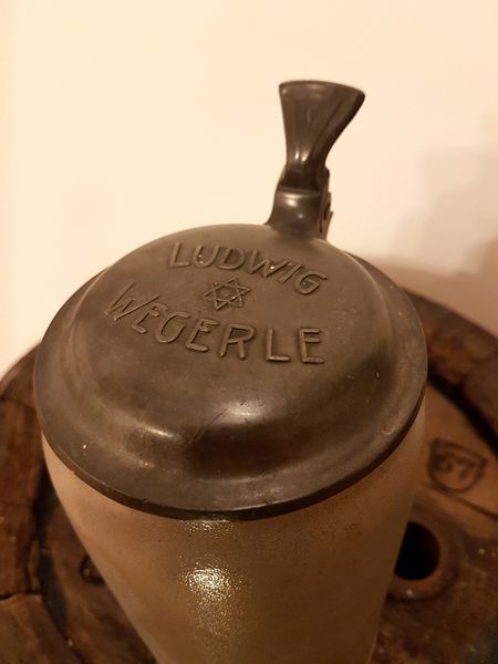 Datei:Bierkrug Wegerle.jpg