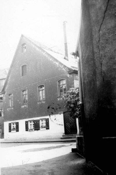 Datei:Schulhof, Item 52242 - 101EO7 .jpg