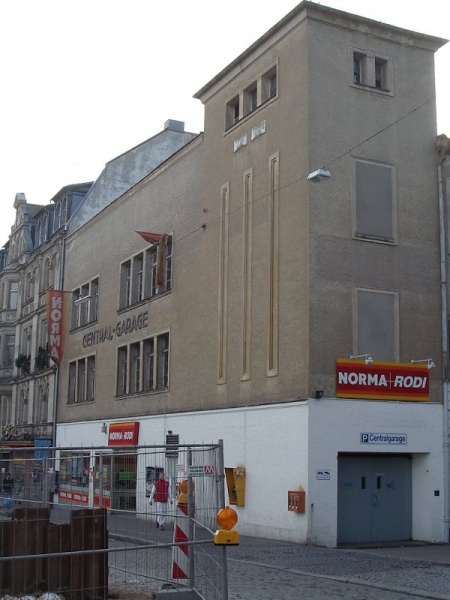 Datei:Central Garage.jpg