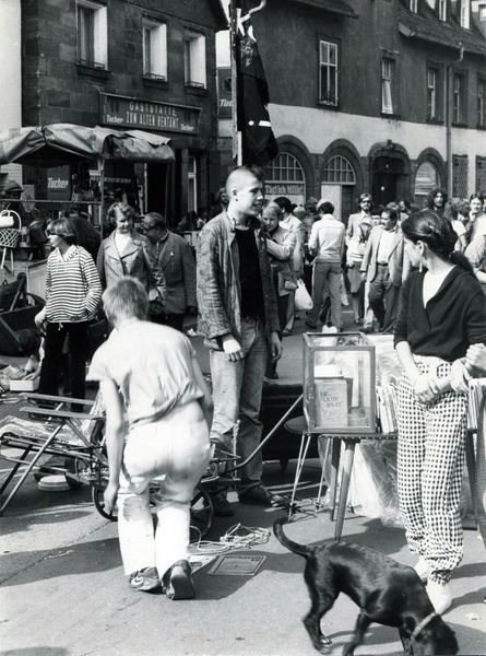 Datei:Grafflmarkt Gustavstraße 1985.jpg