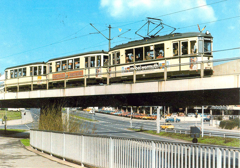 Datei:Straßenbahn Linie 1 1977.jpg