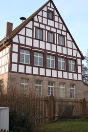 Unterfarrnbach Schule.JPG