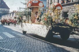 19671008 ERNTEDANKFESTZUG 24.jpg