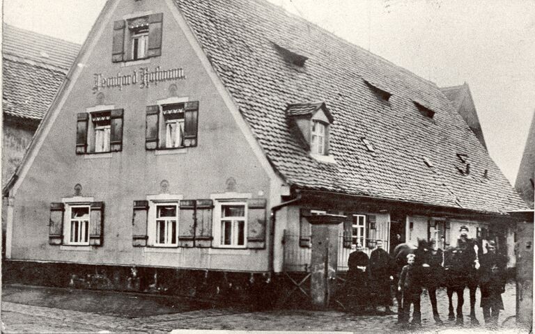 Anwesen L. Hofmann d.Ä..jpg