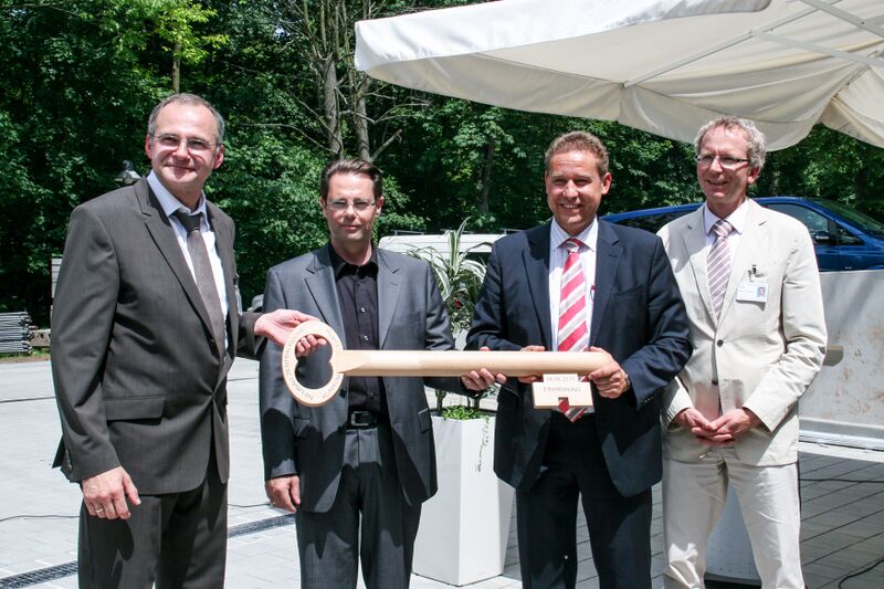 Datei:Klinikum Fürth Einweihung Küche 2010.jpg