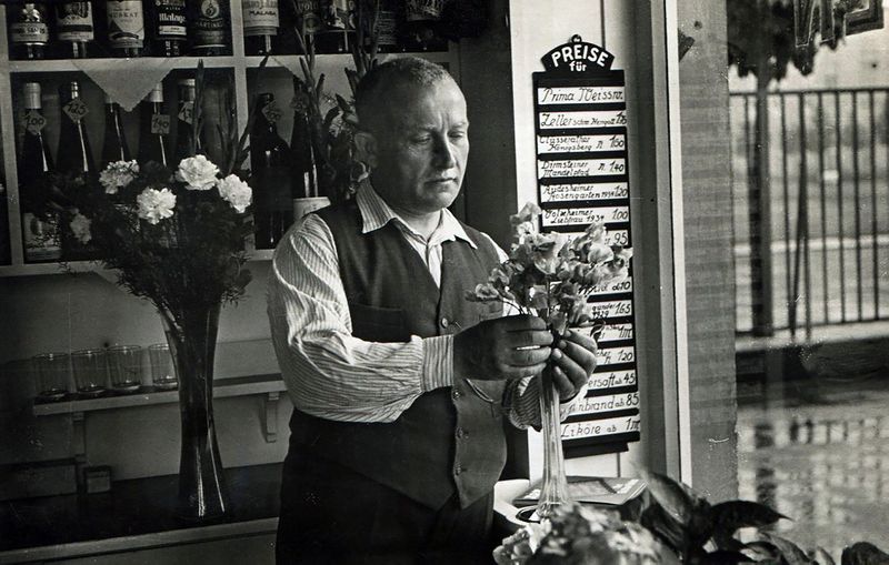 Datei:Verkaufsladen Klinikum 1950 2.jpg