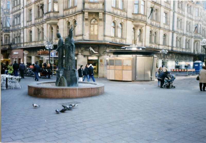 Datei:NL-FW 04 1325 KP Schaack 3-Herrschaftbrunnen 25.3.1998.jpg