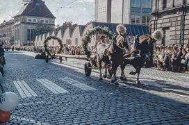 19671008 ERNTEDANKFESTZUG 13.jpg