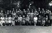 HLG Lehrer innen ca 1950.jpg