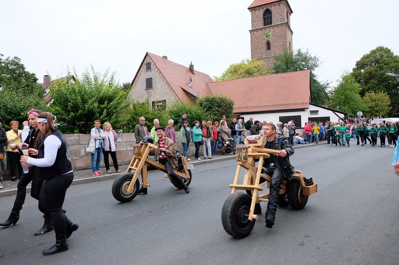 Datei:Kärwaumzug Poppenreuth 9.jpg