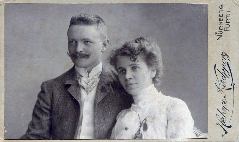 Datei:Hübsches Paar Kirchgeorg.jpg