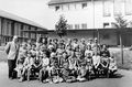 Grundschulklasse 1956 in der Friedrich-Ebert-Schule, Links im Bild der Lehrer Hr. Cramer