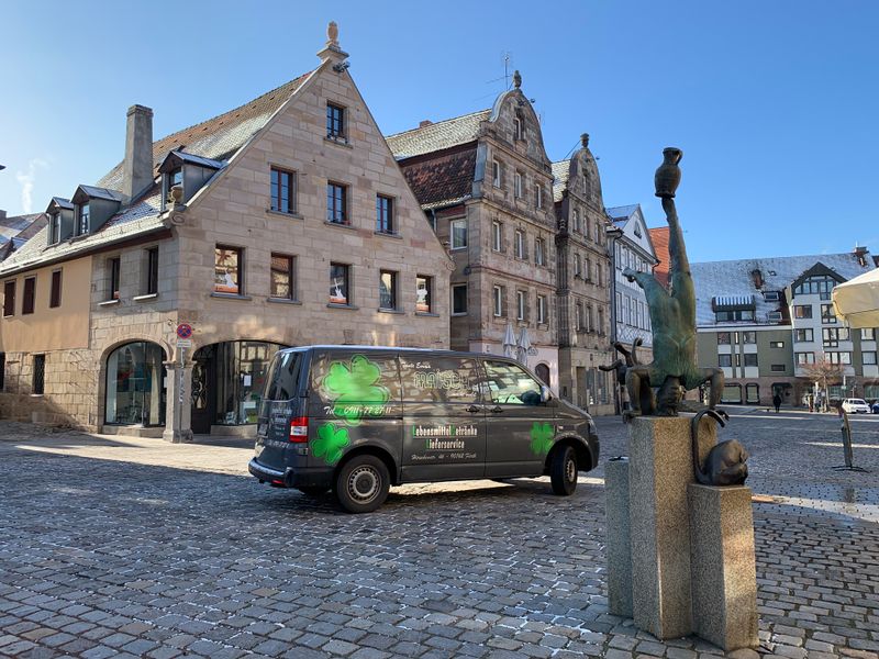 Datei:VW Bus Maisch Feb 2019.jpg