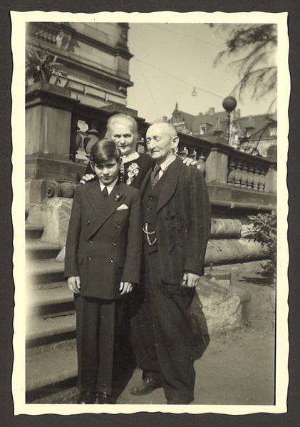 Datei:Familienalbum Neumann Appel - Villa Engelhardt (12).jpg