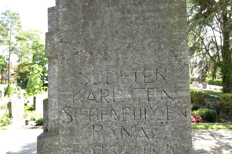 Datei:Vertriebenen Denkmal Stadeln 3.jpg