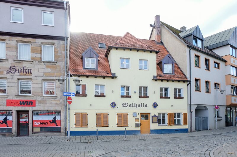 Datei:Walhalla Okt 2017.jpg