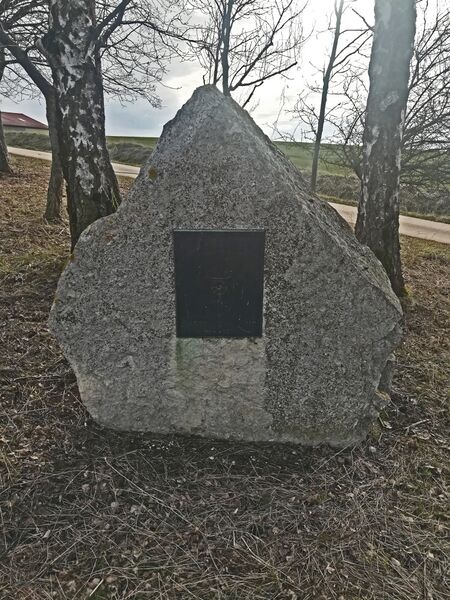 Datei:Gedenkstein Flurbereinigung Vach.jpg