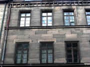 Theaterstraße 20 Kriegsschaden Detail.JPG