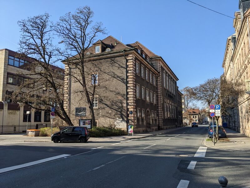 Datei:Theresienstraße 11 02 2023.jpg