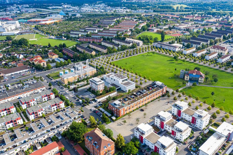 Datei:Südstadtpark Juni 2020 4.jpg