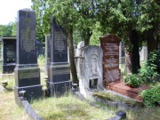 Neuer Jüdischer Friedhof Fürth3.jpg