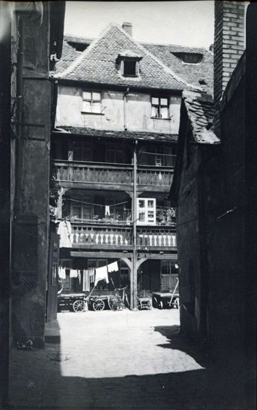 Datei:Wasserstraße 1 1920 II.jpg