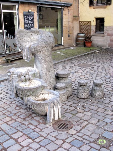 Datei:2019-02-13 brunnen-waagplatz-1.jpg