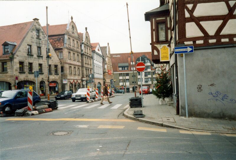 Datei:NL-FW 04 1357 KP Schaack Grüner Markt Mai 1996.jpg