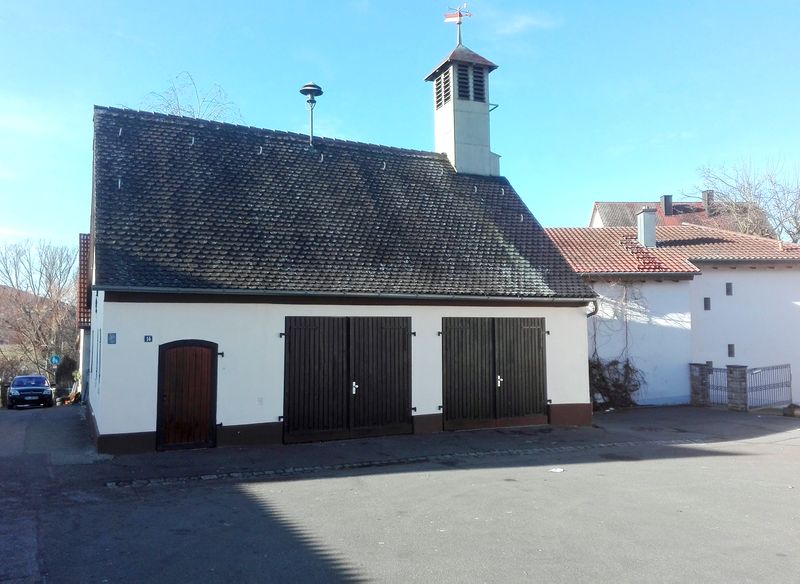 Datei:Stadeln Altes FWHaus Ostseite.jpg