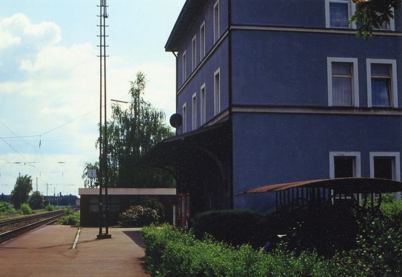 Datei:Bahnhof Vach 53.jpg