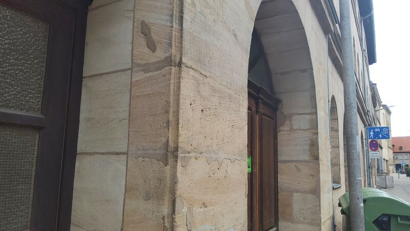 Datei:Mesusa Wasserstraße 4-8.jpg