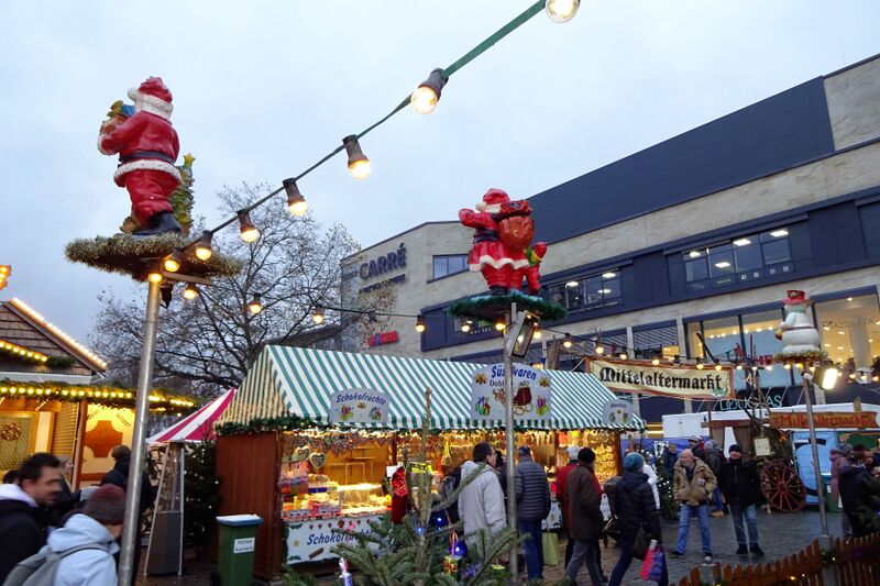 Datei:Weihnachtsmarkt 8 2022.jpg