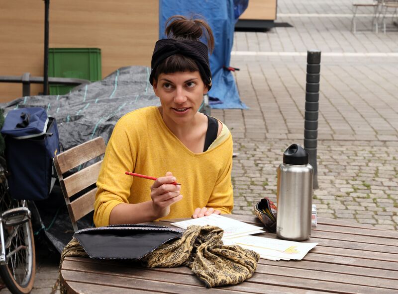 Datei:Frei Luft Galerie 2022 Eröffnung 22.jpg