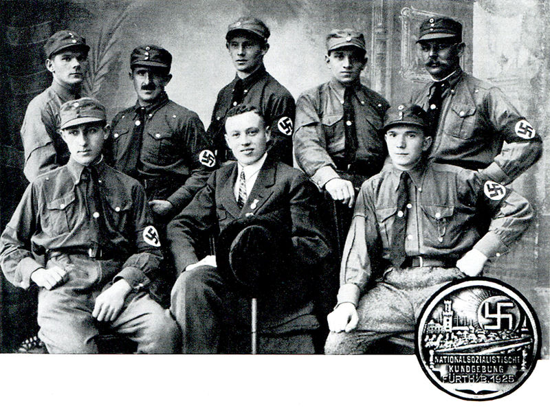 Datei:Albert Forster SS Gründung 1925 in Fürth.jpg