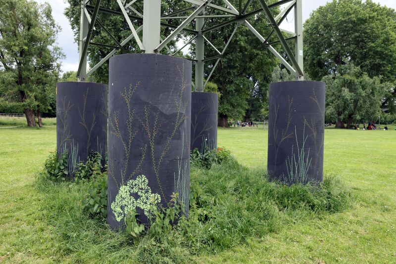 Datei:Frei Luft Galerie 2022 Eröffnung 17.jpg