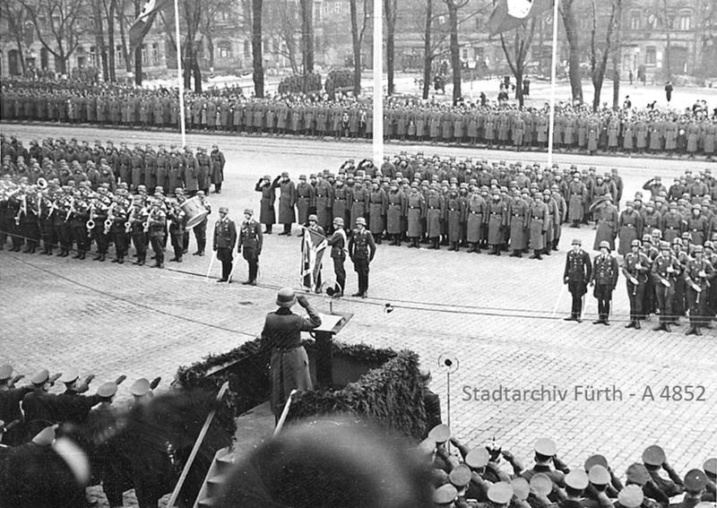 Datei:Schlageterplatz NSDAP - A4852.jpg
