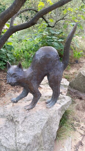 Datei:Kunstmann Tiergarten Nbg (1).jpg