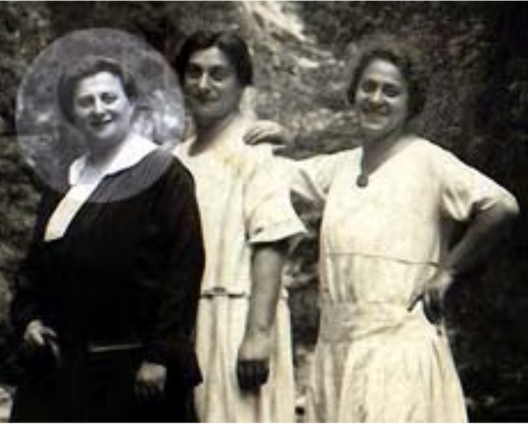 Datei:1 Helene Regensburger YV.png