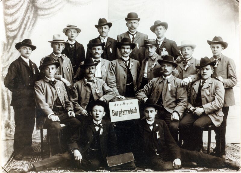 Datei:Turnverein Burgfarrnbach.jpg