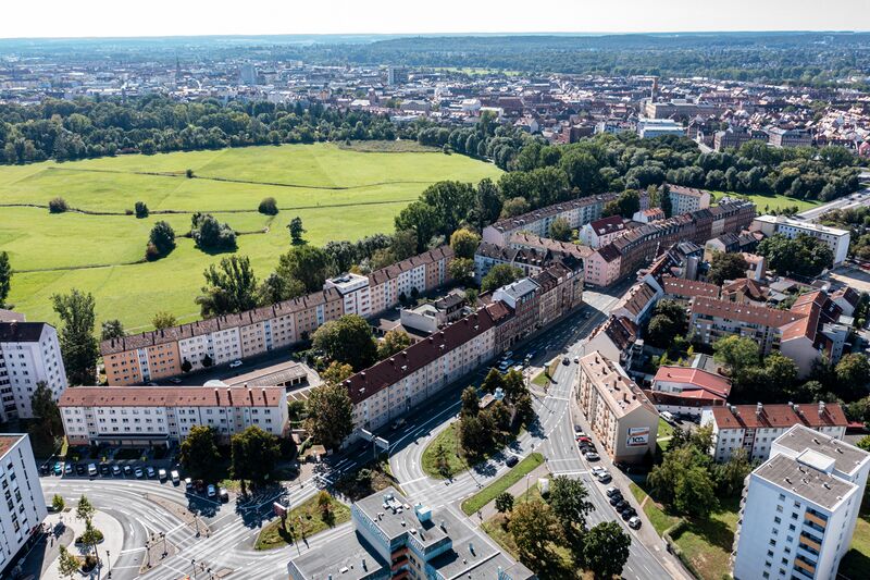 Datei:Erlanger Straße Sept 2021.jpg