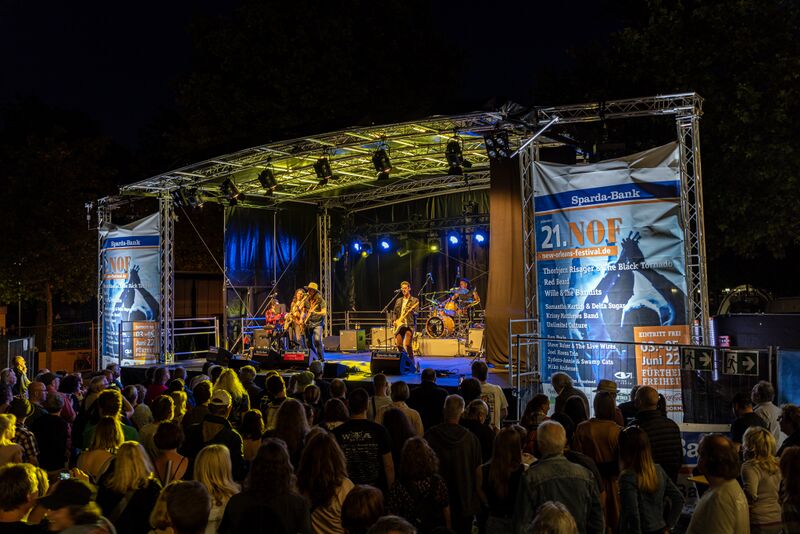 Datei:NOF 2022 Bühne Red Beard Juni 2022 1.jpg