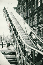 U-Bahn Baustelle Stadtgrenze-Jakobinenstraße 1981 (16).jpg