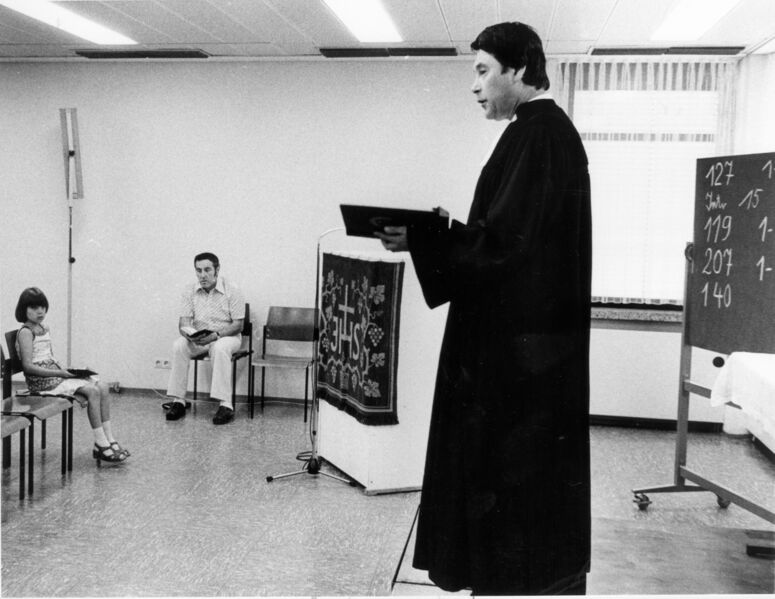 Datei:Johannes Dietz bei Andacht.jpg